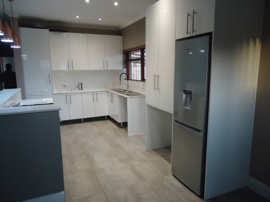 To Let 3 Bedroom Property for Rent in Plumstead Western Cape